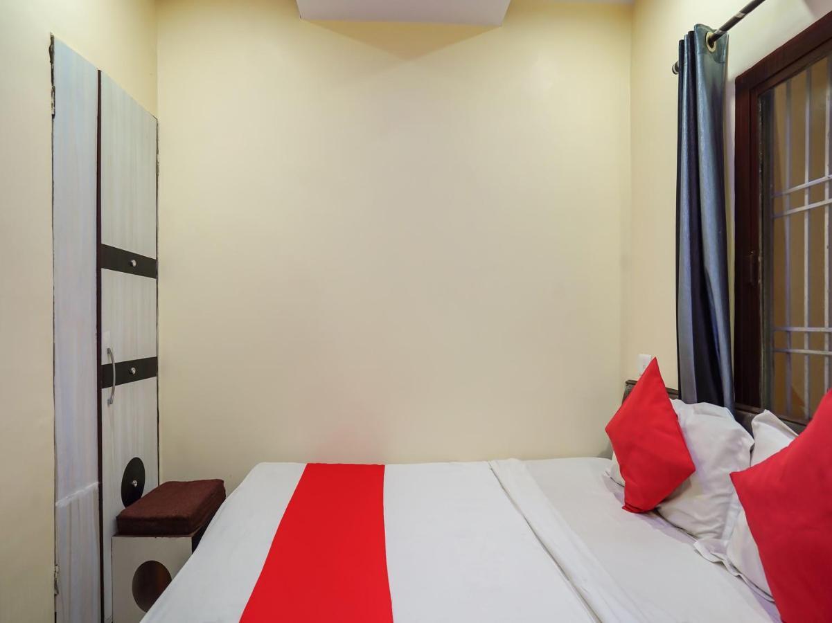 ורנאסי Oyo 75627 New Ankit Guest House מראה חיצוני תמונה