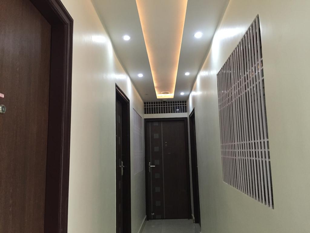 ורנאסי Oyo 75627 New Ankit Guest House מראה חיצוני תמונה