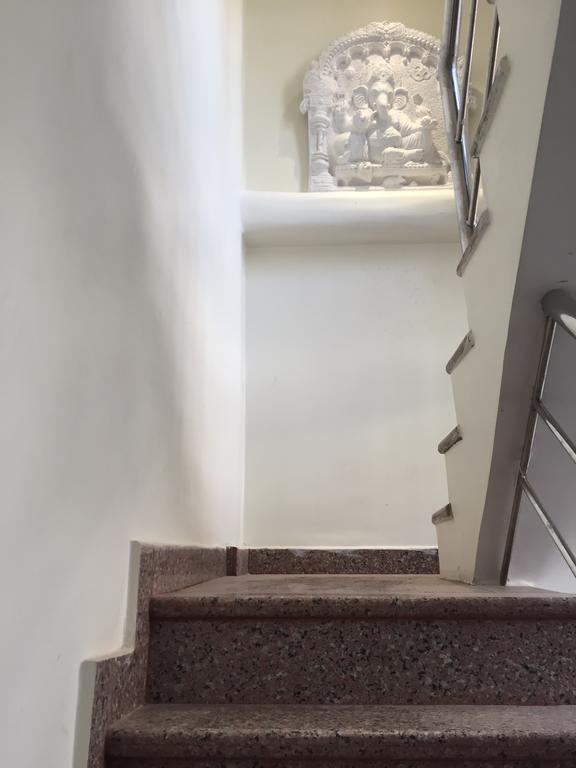 ורנאסי Oyo 75627 New Ankit Guest House מראה חיצוני תמונה
